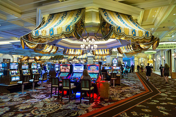 erek 04 platform showing slot games, live dealers, and sportsbook markets